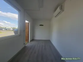 Pronájem komerční nemovitosti, Praha - Čakovice, Kostelecká, 500 m2