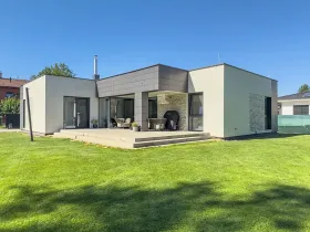 Prodej rodinného domu, Kamenice, 181 m2