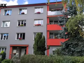 Prodej bytu 1+1, Karlovy Vary - Dvory, Chebská, 33 m2