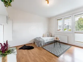 Prodej bytu 2+1, Rousínov, V Sídlišti, 45 m2