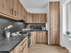 Prodej bytu 2+1, Hradec Králové, třída SNP, 50 m2