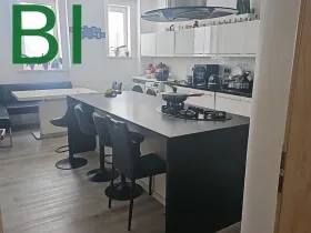 Pronájem bytu 3+1, Praha - Smíchov, Pod tratí, 105 m2