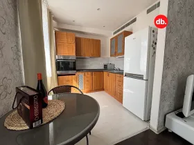 Pronájem bytu 2+kk, Karlovy Vary, Závodu míru, 60 m2