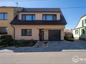 Prodej rodinného domu, Syrovice, 207 m2