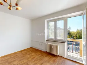 Prodej bytu 2+1, Pardubice - Zelené Předměstí, náměstí Dukelských hrdinů, 57 m2