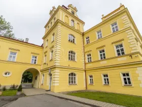 Pronájem kanceláře, Praha - Záběhlice, Za potokem, 168 m2