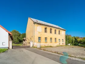 Prodej rodinného domu, Žerčice, 550 m2