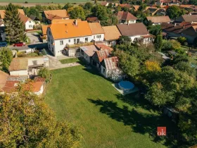 Prodej rodinného domu, Běrunice, Hlavní, 220 m2