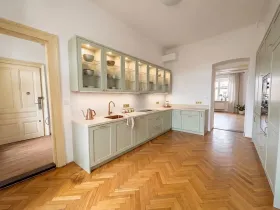 Prodej bytu 2+1, Brno, Komárovská, 48 m2