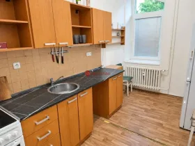 Pronájem bytu 1+1, Pardubice - Zelené Předměstí, náměstí Čs. legií, 60 m2
