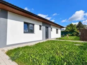 Prodej rodinného domu, Mukařov, K Památníku, 107 m2
