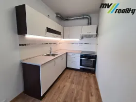 Pronájem bytu 2+kk, Nymburk, Ke Strouze, 58 m2
