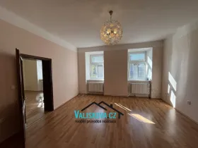 Pronájem bytu 3+1, Kroměříž, Husovo náměstí, 93 m2