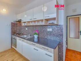 Pronájem bytu 1+1, Pardubice, Štrossova, 38 m2