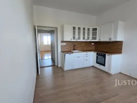 Pronájem bytu 2+1, Písek, Mírové nám., 77 m2