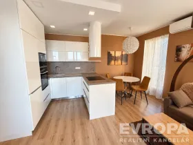 Prodej bytu 3+kk, Praha - Malešice, Nad úžlabinou, 65 m2