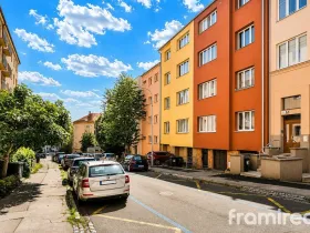 Pronájem garáže, Brno, Helfertova, 12 m2