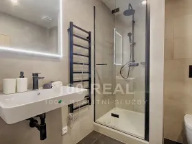 Pronájem bytu 2+kk, Hradec Králové, Průmyslová, 45 m2