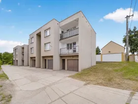 Prodej bytu 3+1, Černuc, 79 m2