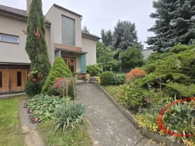 Prodej rodinného domu, Praha, Dašická, 90 m2
