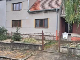 Prodej vícegeneračního domu, Dobromilice, 156 m2