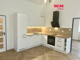 Pronájem bytu 2+kk, Hrádek nad Nisou, Horní náměstí, 45 m2
