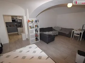Pronájem bytu 1+1, Praha - Malá Strana, Újezd, 40 m2