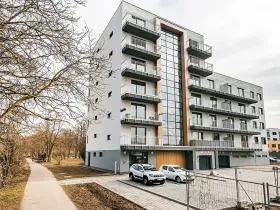Pronájem garážového stání, Brno, Wágnerova, 15 m2