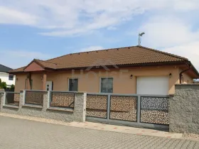 Prodej rodinného domu, Mratín, U Hrušky, 215 m2
