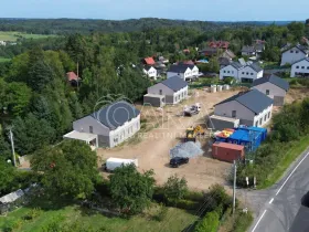 Prodej rodinného domu, Kamenice - Ládví, Lomená, 156 m2