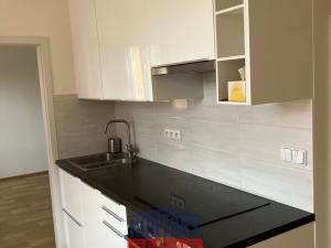 Pronájem bytu 3+1, České Budějovice, Lidická tř., 68 m2