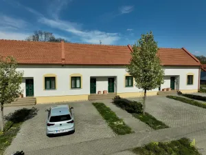 Prodej apartmánu, Hlohovec, K zámečku, 72 m2