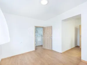Prodej bytu 3+1, Jistebnice - Ostrý, 55 m2