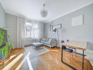 Prodej bytu 3+1, Praha - Vršovice, Charkovská, 77 m2