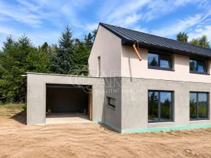 Prodej rodinného domu, Kamenice - Ládví, 156 m2