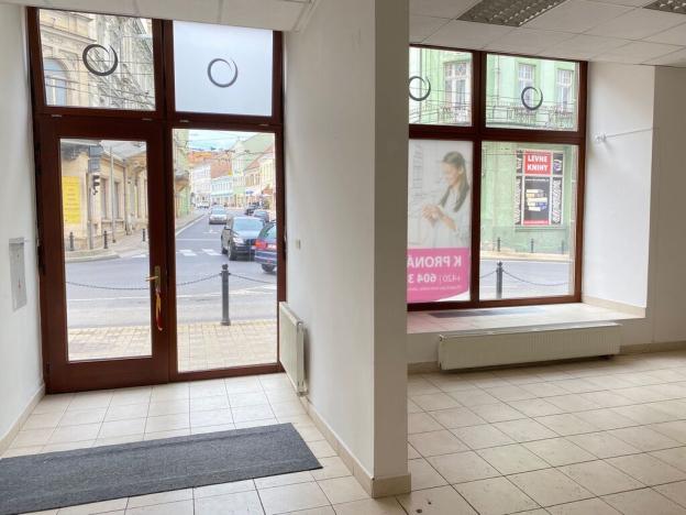 Pronájem obchodního prostoru, Teplice, Masarykova třída, 97 m2