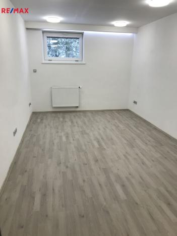 Prodej kanceláře, Pelhřimov, Pražská, 72 m2