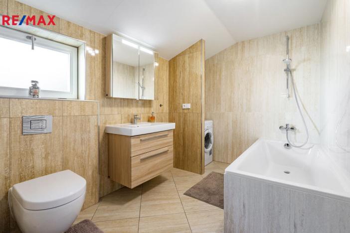 Prodej činžovního domu, Karlovy Vary, Bulharská, 635 m2