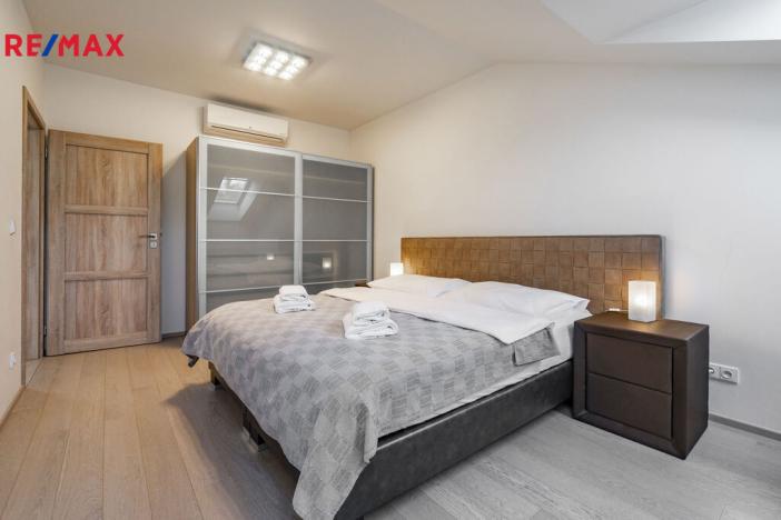 Prodej činžovního domu, Karlovy Vary, Bulharská, 635 m2