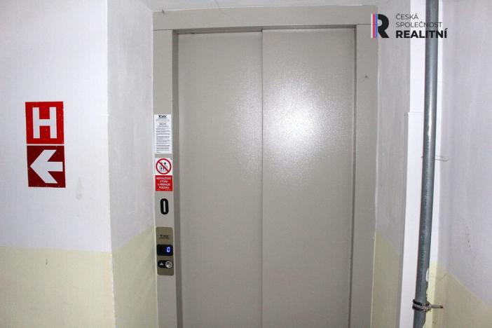 Prodej bytu 4+kk, Karlovy Vary, Raisova, 143 m2