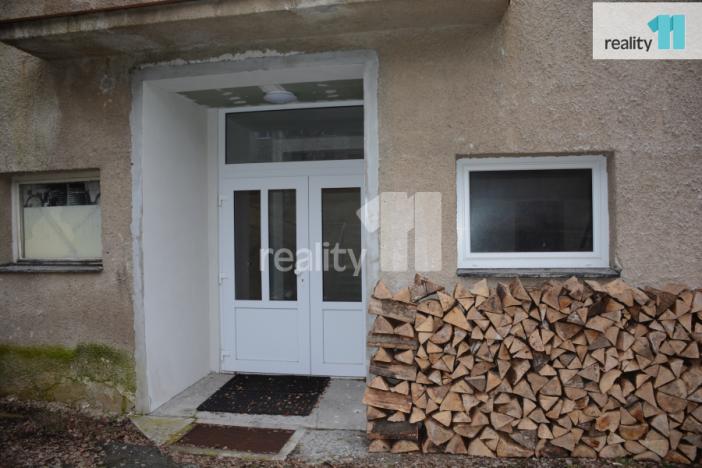 Pronájem kanceláře, Ostrov, Vančurova, 101 m2