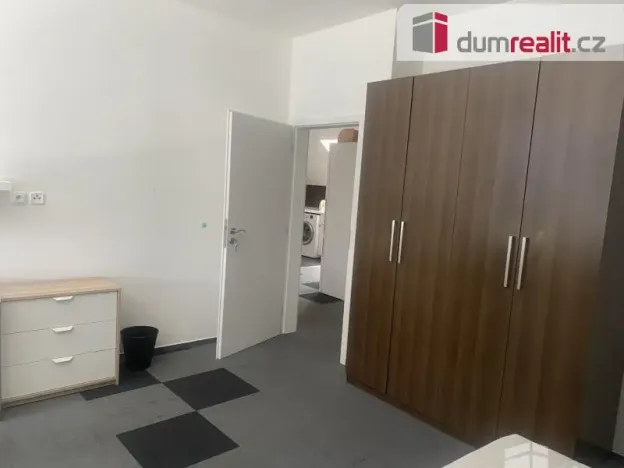 Pronájem bytu 1+kk, Praha - Hostavice, Pilská, 16 m2