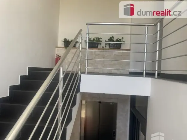 Pronájem bytu 1+kk, Praha - Hostavice, Pilská, 16 m2