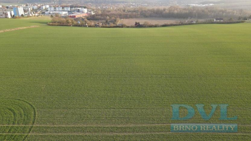 Prodej pozemku pro komerční výstavbu, Ivančice, 9402 m2