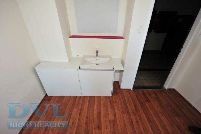 Pronájem kanceláře, Brno, Ječná, 18 m2