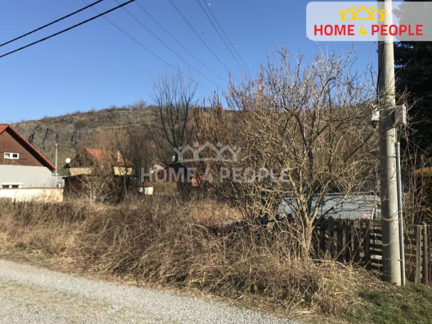 Prodej pozemku, Zadní Třebaň, Pod Chybou, 585 m2