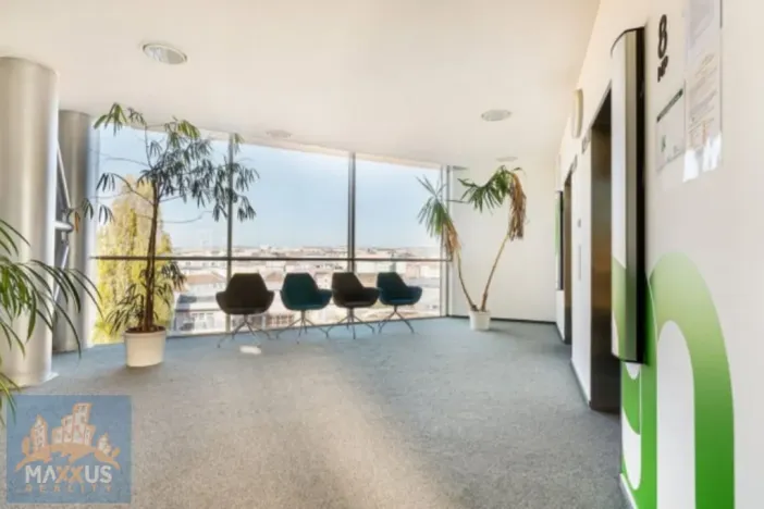 Pronájem kanceláře, Brno - Zábrdovice, Plynárenská, 910 m2