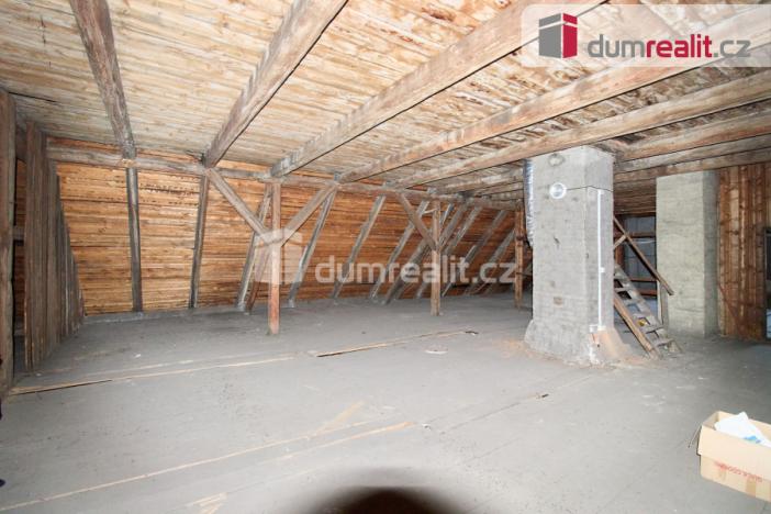 Prodej rodinného domu, Stráž nad Ohří, 980 m2