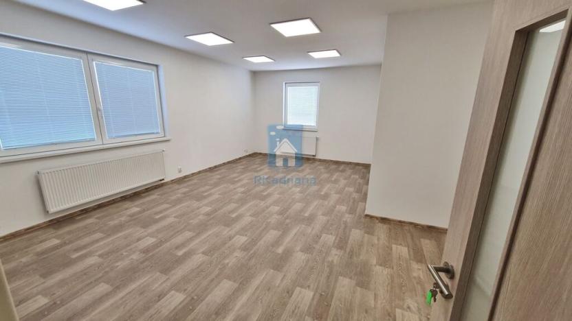 Pronájem kanceláře, Nýřany, Hřbitovní, 30 m2