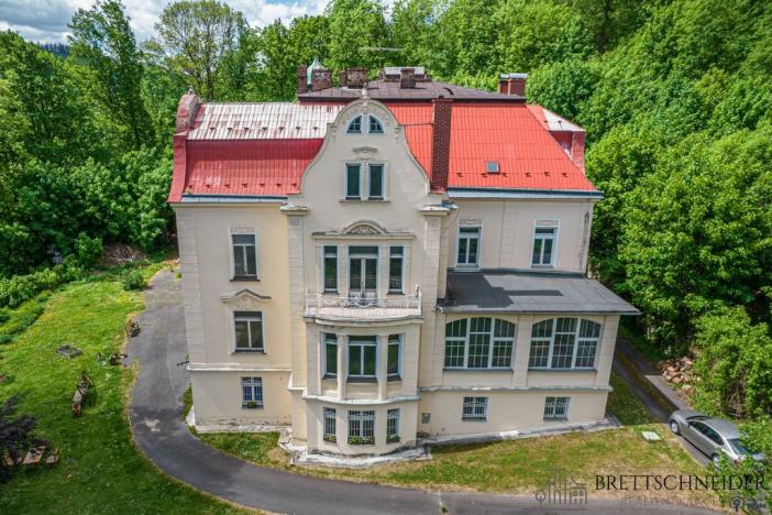 Prodej vily, Město Albrechtice, Nerudova, 1280 m2